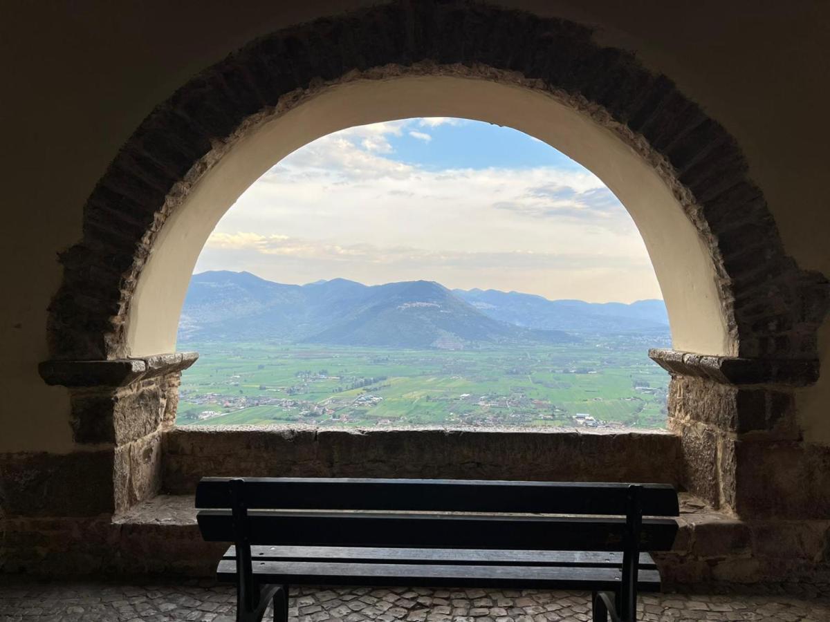 Villa Dai Dico La Pace Nel Borgo Maenza Exterior foto